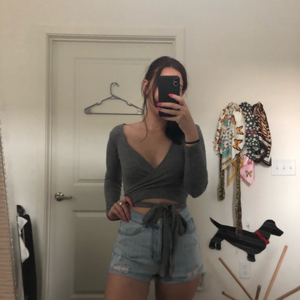 Long sleeve heather grey wrap top